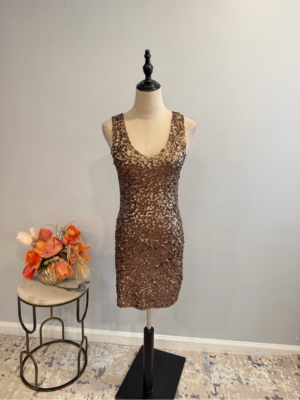 Amber Blue Sequined Sleeveless V-Neck Bodycon Dress in Bronze - Size M